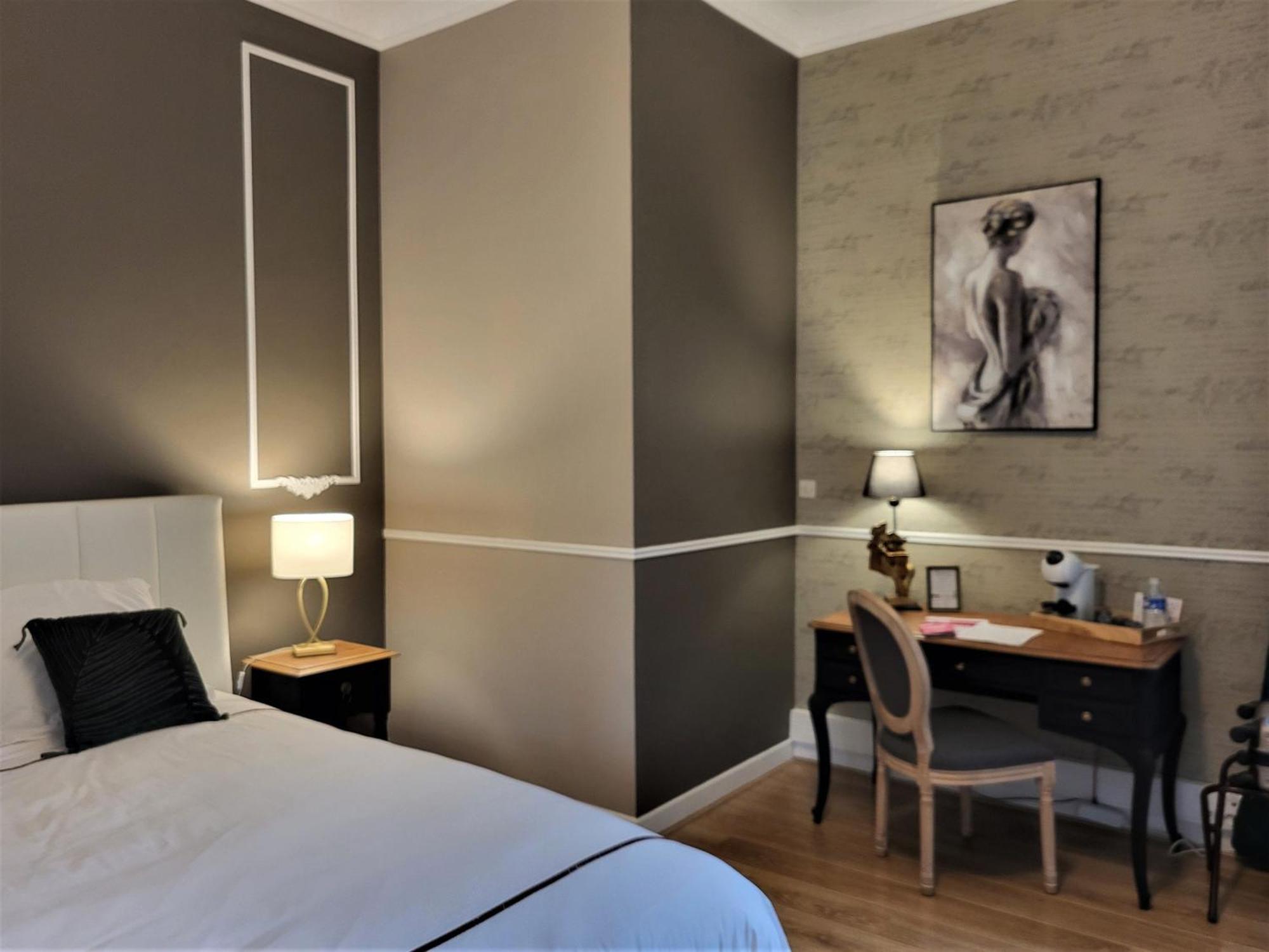 Sejour De Charme Au Chateau Avec Petit-Dejeuner Et Parking - Fr-1-591-705 Cluis Экстерьер фото